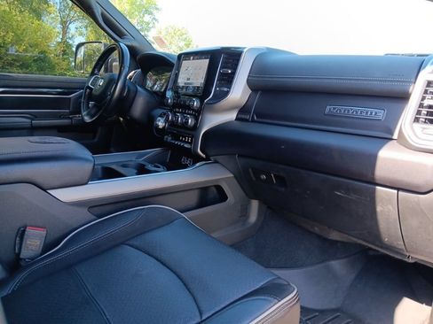 Used 2022 RAM 2500 Laramie w/ Night Edition AWD/4WD image 35