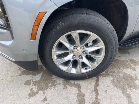 New 2026 Chevrolet Suburban Premier image 45