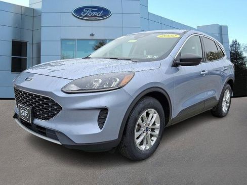 Certified 2022 Ford Escape SE w/ Convenience Package image 3
