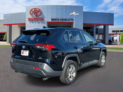 Used 2023 Toyota RAV4 LE AWD/4WD image 8