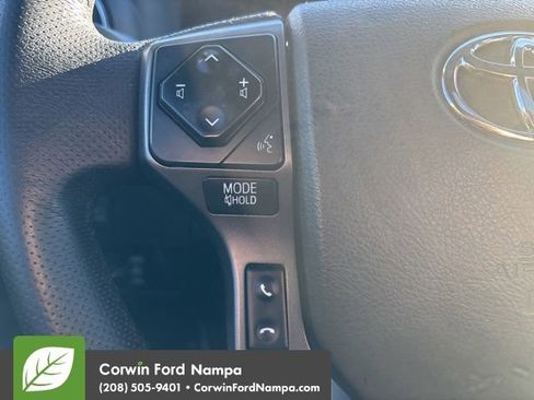 Used 2020 Toyota Tacoma TRD Off-Road image 12