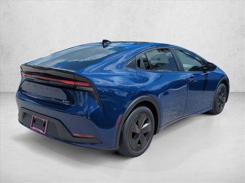 New 2026 Toyota Prius LE FWD image 5