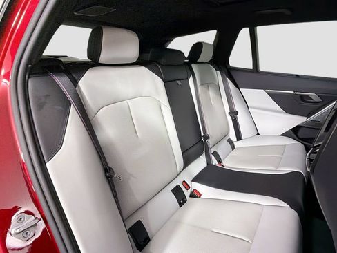Used 2025 BMW M5 Touring AWD/4WD image 28