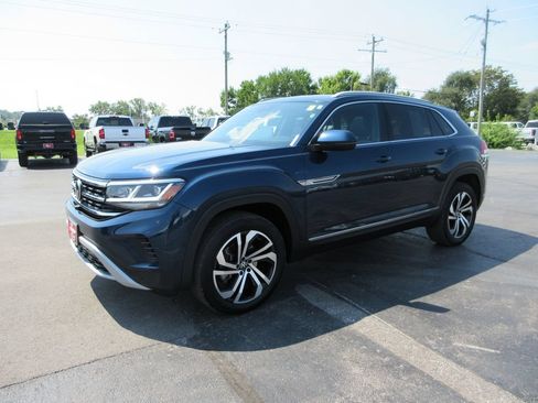 Used 2020 Volkswagen Atlas Cross Sport SEL Premium AWD/4WD image 10