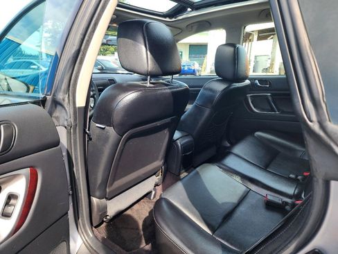 Used 2008 Subaru Outback 2.5i Limited AWD/4WD image 22