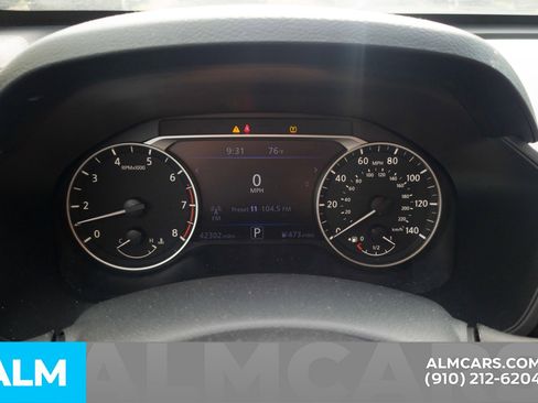 Used 2025 Nissan Altima 2.5 SV FWD image 19