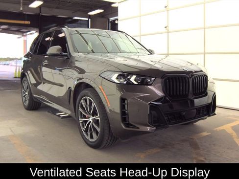 Used 2026 BMW X5 xDrive40i w/ M Sport Package AWD/4WD image 1