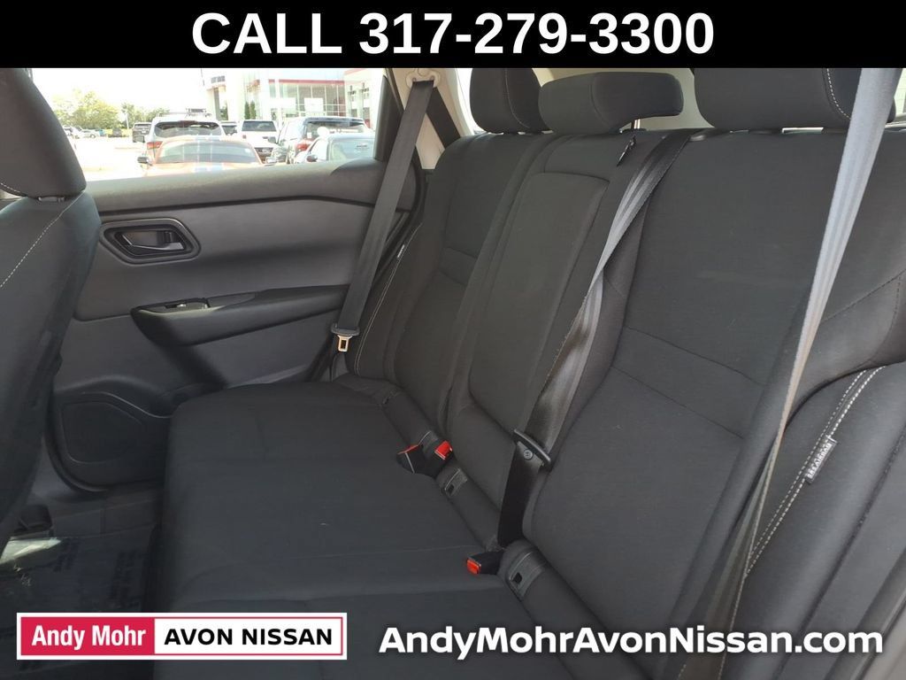 Used 2024 Nissan Rogue S AWD/4WD image 38