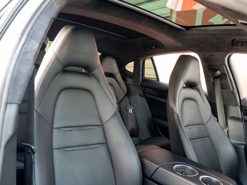 Used 2018 Porsche Panamera Turbo S AWD/4WD image 32