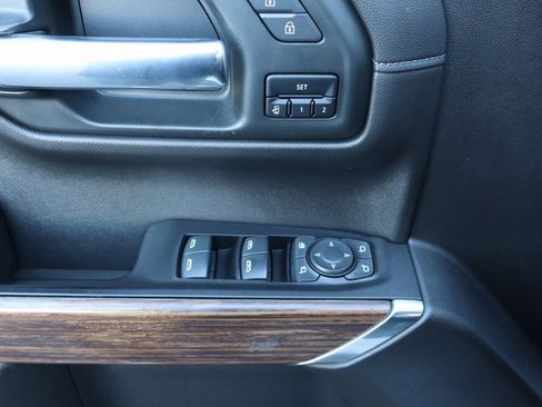 Used 2020 Chevrolet Silverado 1500 High Country w/ Technology Package image 28