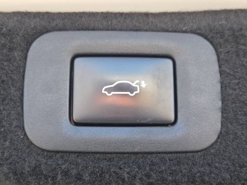Used 2018 Lexus LS 500 AWD image 30