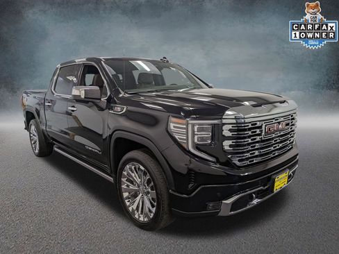 Used 2023 GMC Sierra 1500 Denali w/ Denali Reserve Package AWD/4WD image 3