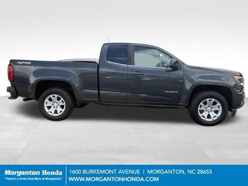 Used 2018 Chevrolet Colorado LT AWD/4WD image 9
