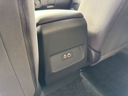 Used 2023 Nissan Frontier S w/ Tow Package image 13