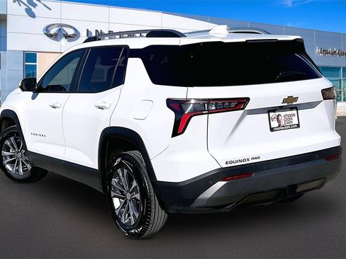 Used 2025 Chevrolet Equinox LT w/ Convenience Package II image 13