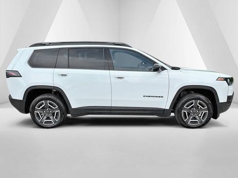 New 2026 Jeep Cherokee Laredo AWD/4WD image 8