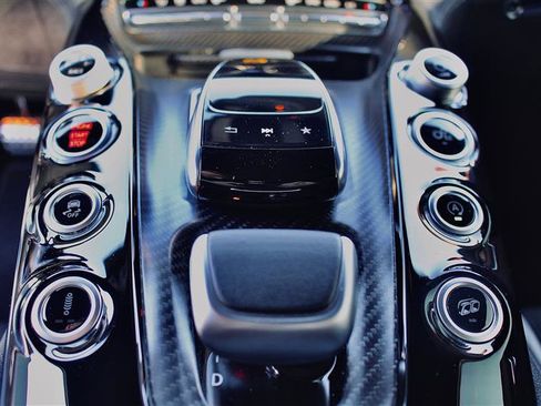 Used 2018 Mercedes-Benz AMG GT R image 17