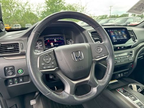 Used 2022 Honda Passport TrailSport image 11