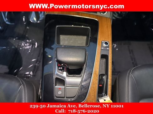 Used 2022 Audi Q5 2.0T Premium AWD/4WD image 40