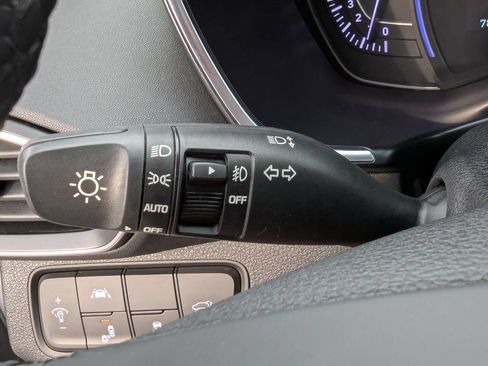Used 2020 Hyundai Santa Fe SEL FWD image 32