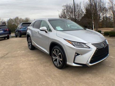Used 2018 Lexus RX 450h AWD image 2