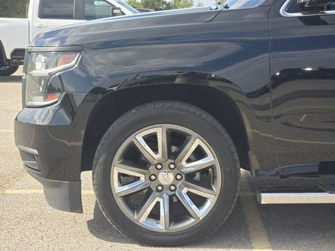 Used 2019 Chevrolet Tahoe LT w/ LT Signature Package AWD/4WD image 8