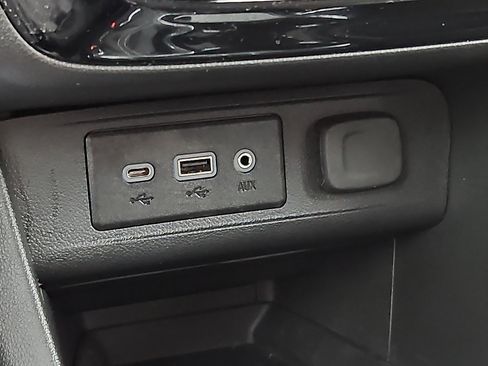 Certified 2023 Buick Encore GX Preferred w/ Cold Weather Comfort Package image 23