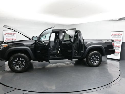 Used 2021 Toyota Tacoma TRD Off-Road image 48