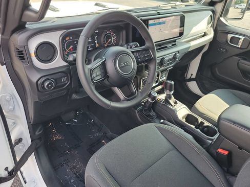 Certified 2025 Jeep Wrangler Unlimited Sport AWD/4WD image 15