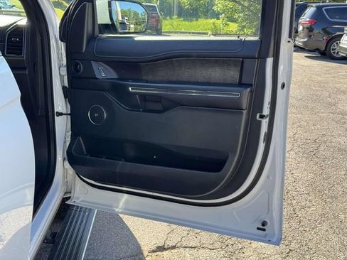 Used 2019 Ford Expedition Max Limited AWD/4WD image 10
