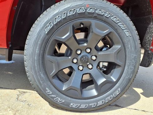 New 2026 RAM 1500 Big Horn AWD/4WD image 34