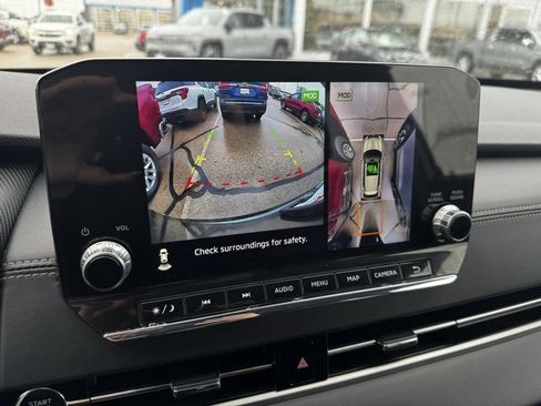 Used 2024 Mitsubishi Outlander SE image 4