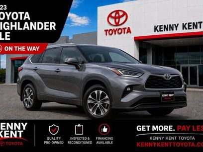 Used 2023 Toyota Highlander XLE