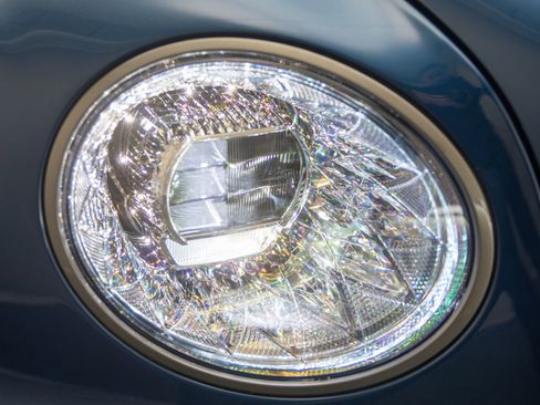 New 2026 Bentley Flying Spur Plug-In Hybrid image 45