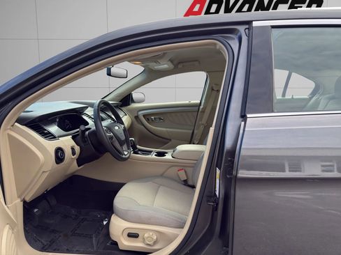 Used 2018 Ford Taurus SEL image 12