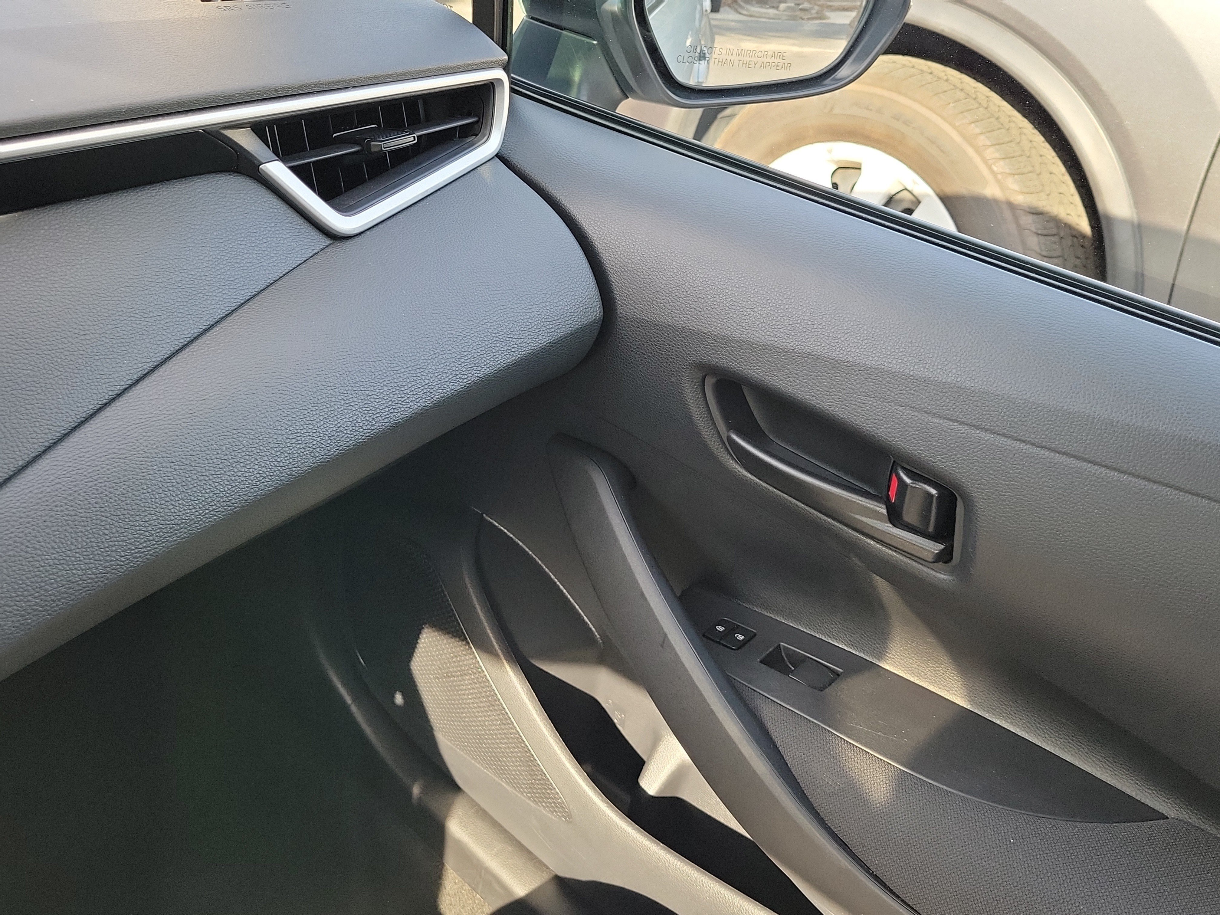 Used 2024 Toyota Corolla LE FWD image 26