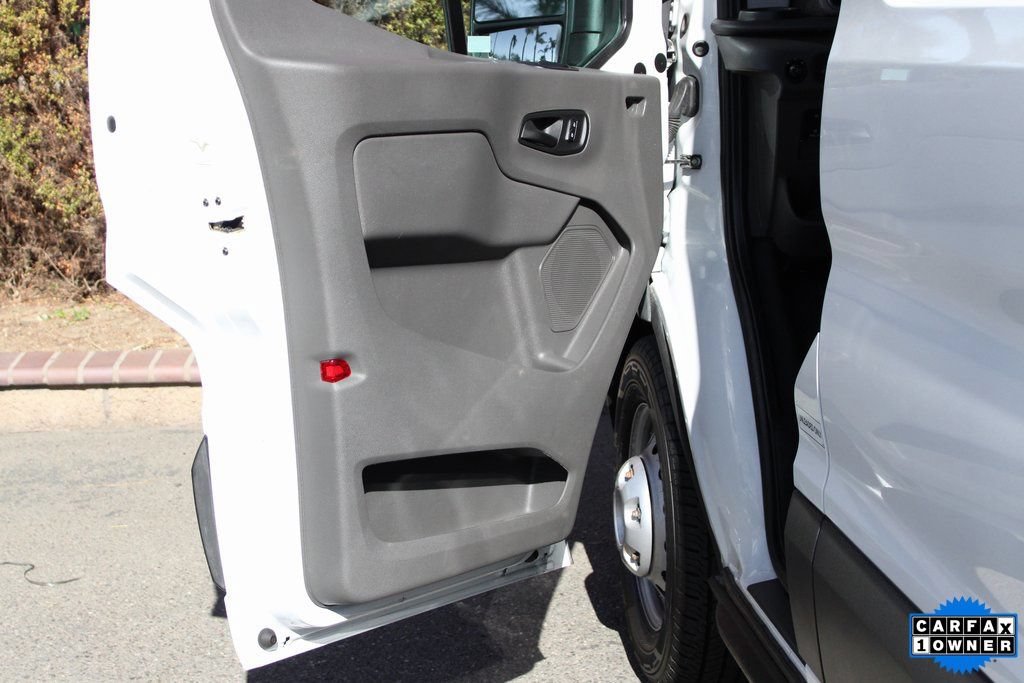 Used 2023 Ford Transit 250 Medium Roof AWD w/ Load Area Protection Package image 15