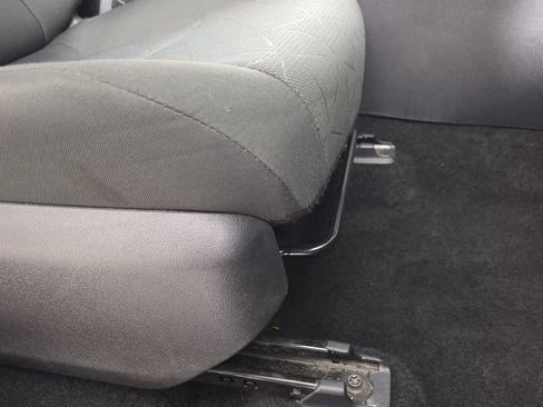 Used 2024 Toyota RAV4 XLE AWD/4WD image 30