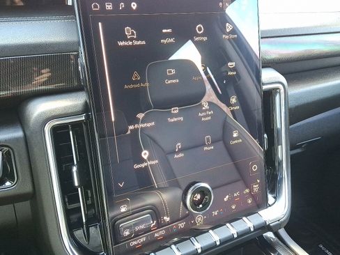 Used 2025 GMC Yukon Elevation image 16