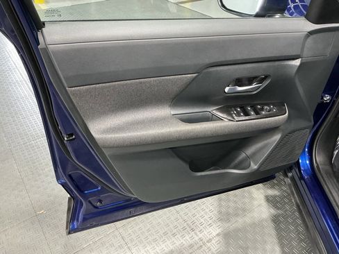 Used 2025 Nissan Kicks SV image 22