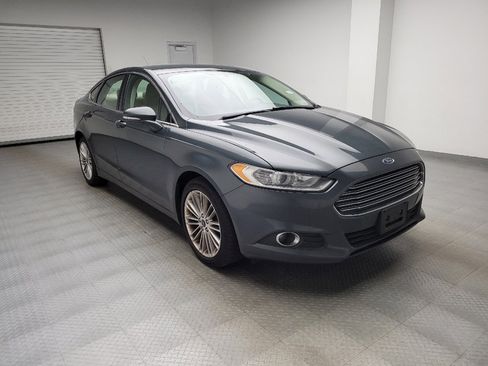 Used 2015 Ford Fusion SE w/ Equipment Group 202A FWD image 13