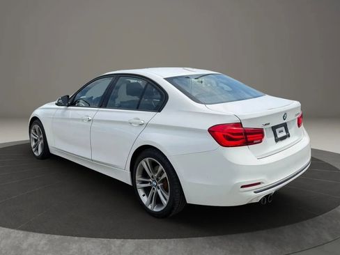 Used 2018 BMW 330i xDrive Sedan AWD/4WD image 4