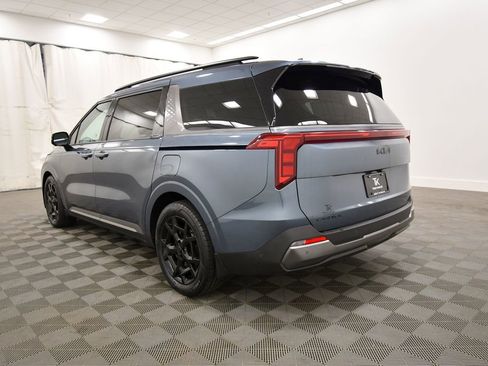 Certified 2026 Kia Carnival SX w/ SX Dark Edition Package FWD image 5