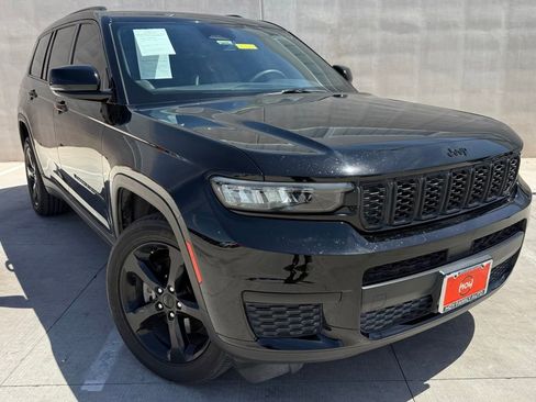 Used 2023 Jeep Grand Cherokee L Laredo RWD image 1