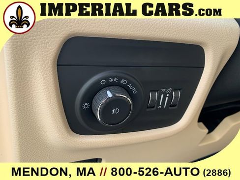 New 2026 Jeep Grand Cherokee L Limited w/ Limited Altitude Package AWD/4WD image 15
