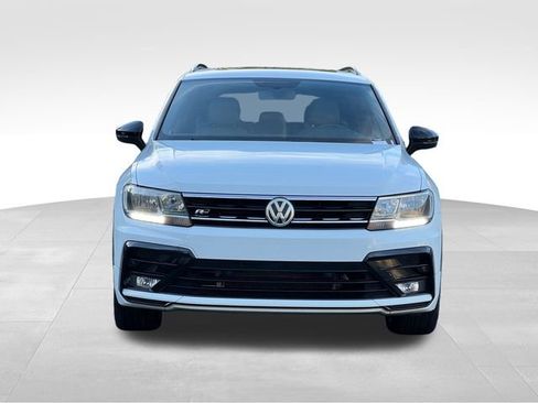 Used 2020 Volkswagen Tiguan SE R-Line image 8