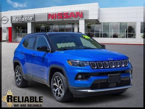 Used 2025 Jeep Compass Limited AWD/4WD image 1