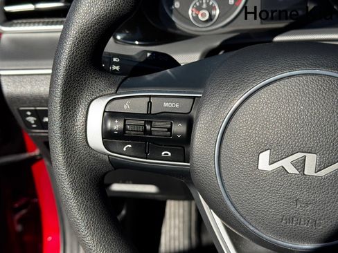 Used 2023 Kia K5 LXS image 17