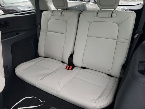 New 2026 Lincoln Aviator Premiere image 27