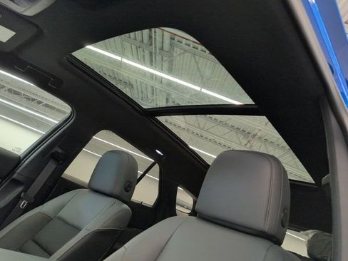 New 2025 Honda Prologue Touring image 17